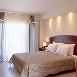 Esperides 4*